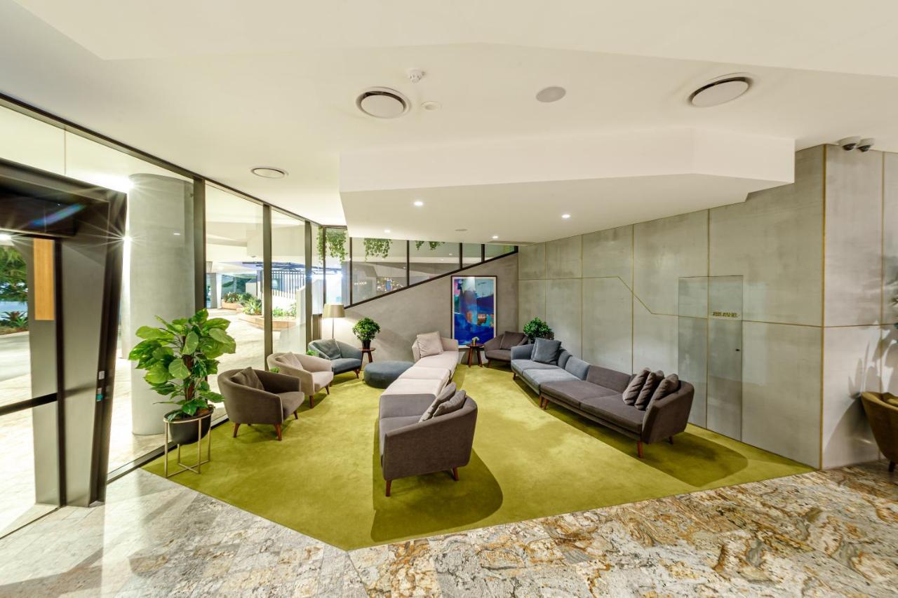 Eatons Hill Hotel Brisbane Exterior foto